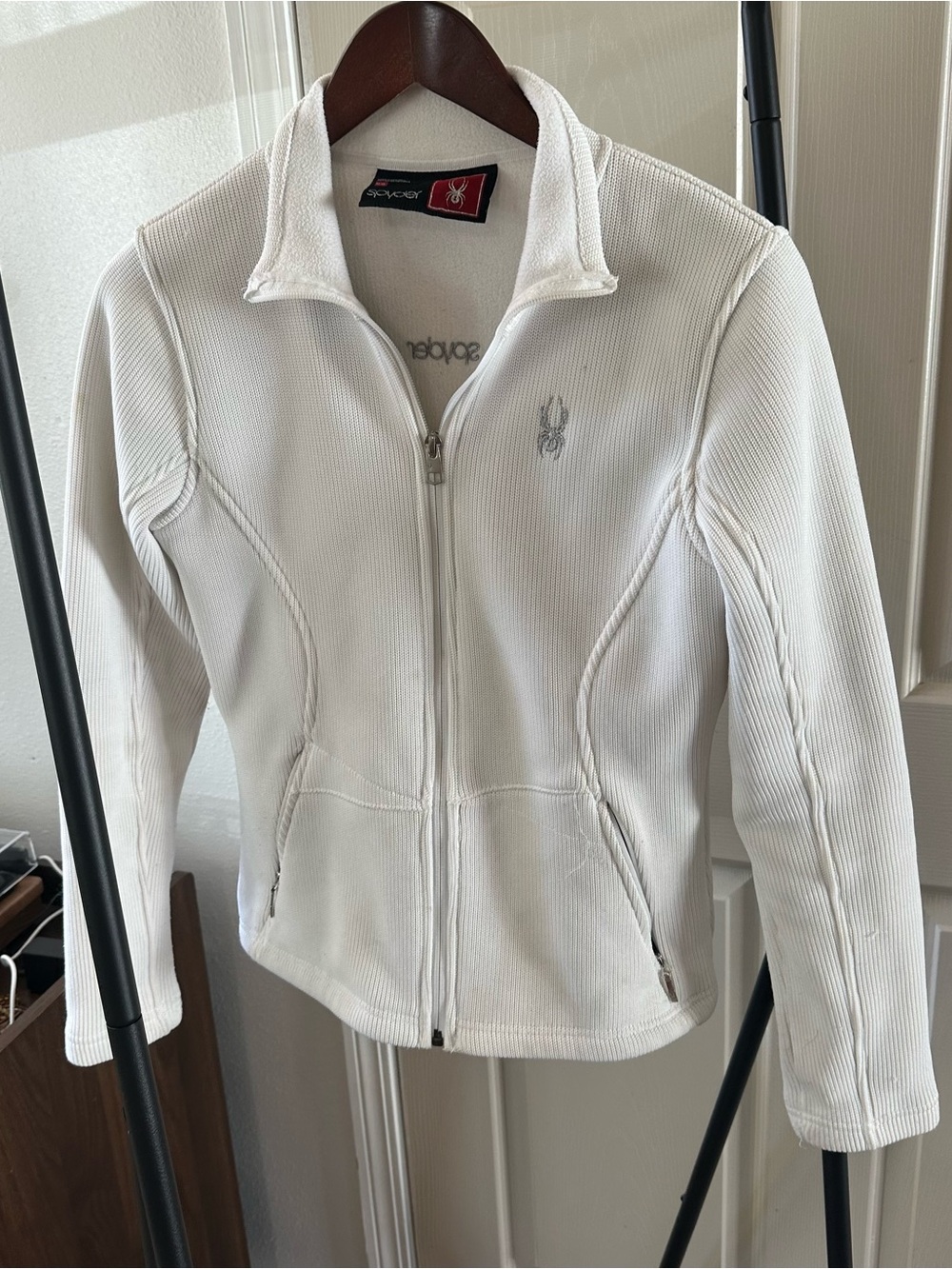 Spyder Women’s White Full-Zip Fleece Jacket 🦆